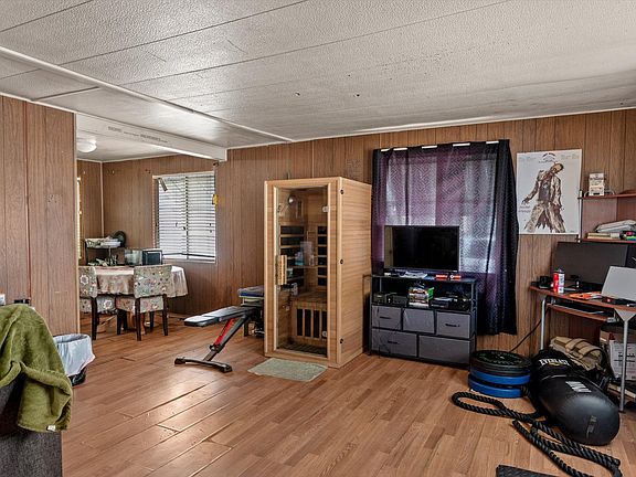 4th image of 410 N Main St Trailer 4