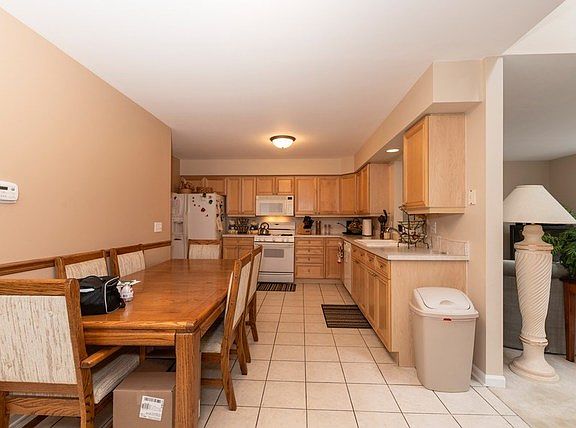 4th image of 1348 Laurel Oaks Dr