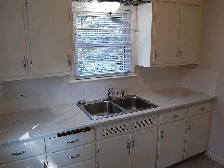 4501-4511 Witherbee Blvd — Photo 7
