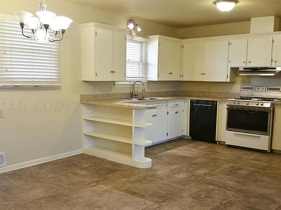4th image of 2320 Christine St
