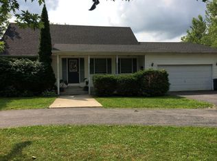 9325 Tonawanda Creek Rd, Clarence Center, NY 14032