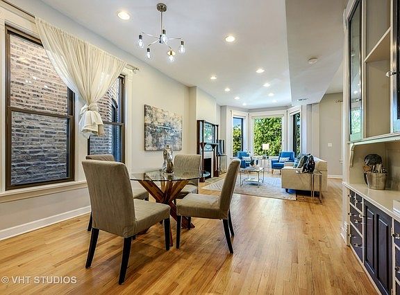 4th image of 3713 N Sheffield Ave #3