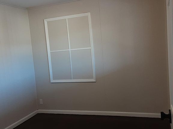 4th image of 12 Orchard Lake Dr