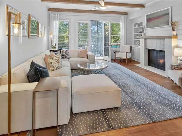 1956 Skyfall Cir, Atlanta, GA 30319