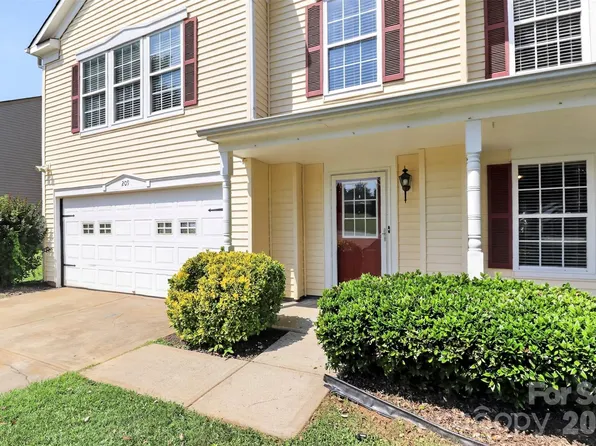 209 Farm Springs Dr, Mount Holly, NC 28120