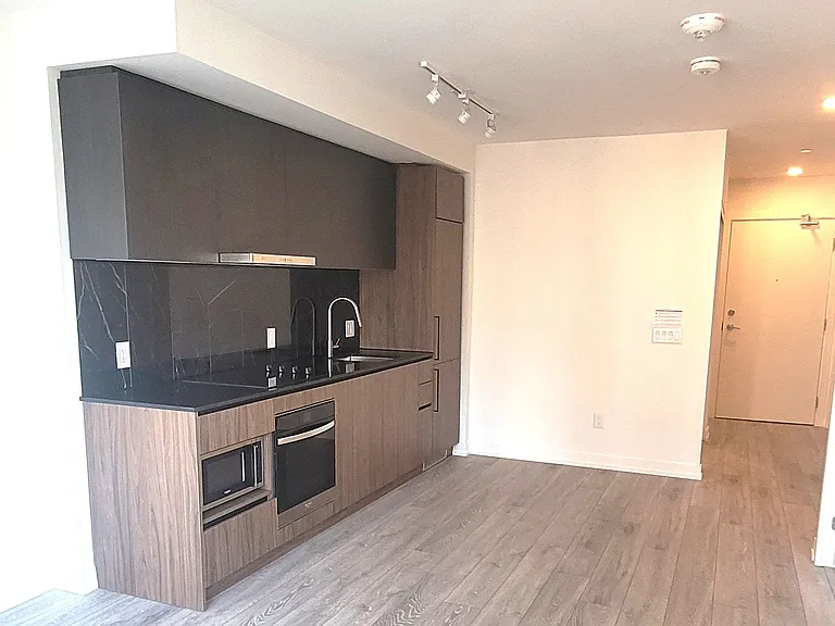 1100 Sheppard Ave W #309 — Photo 10