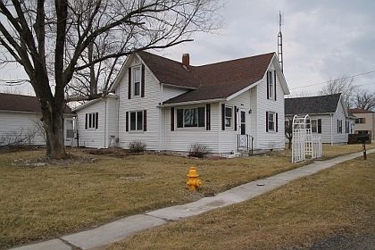 2nd image of 350 S Main St