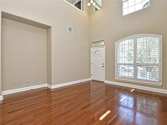 4th image of 1809 Village Oak Ct