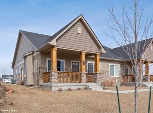 9848 Regatta Ln, Johnston, IA 50131