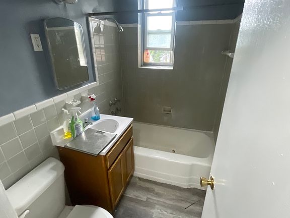 3rd image of 103 Chancellor Ave #A35