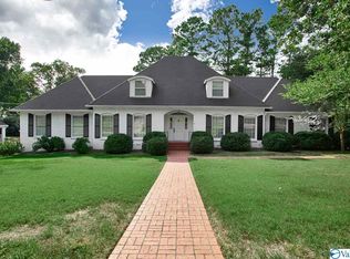 2205 Georgian Dr SE, Huntsville, AL 35801