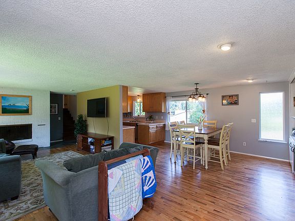 3rd image of 5602 79th St E