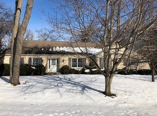 516 Stevens Ct, Dundee, IL 60118