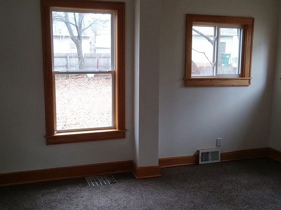 5th image of 210 Westmoreland Ave