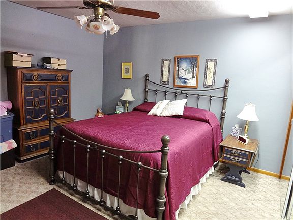 5th image of 512 W Parkside Dr