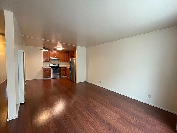 2nd image of 655 Sylvan St #4