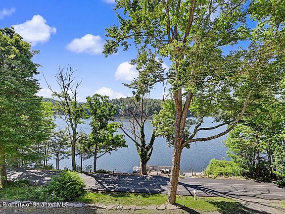 3rd image of 155 Baylors Lake Rd