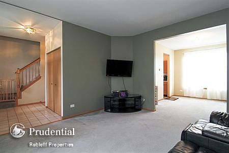 2nd image of 909 Blandford Ave
