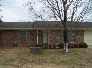 480 Jay Ave, Fayetteville, AR 72703