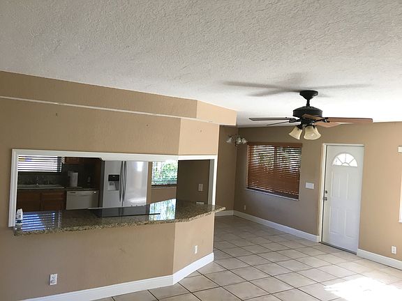 5th image of 7101 Venetian Way