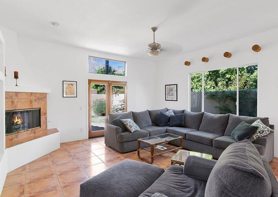 1st image of 52945 Avenida Diaz