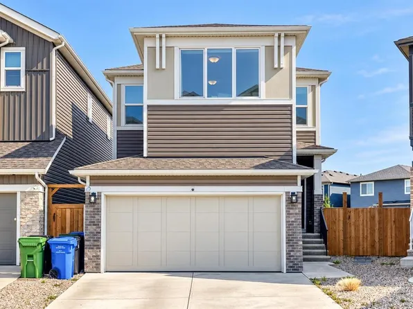 118 NW Belmont Cres SW, Calgary, AB T2X 4N7