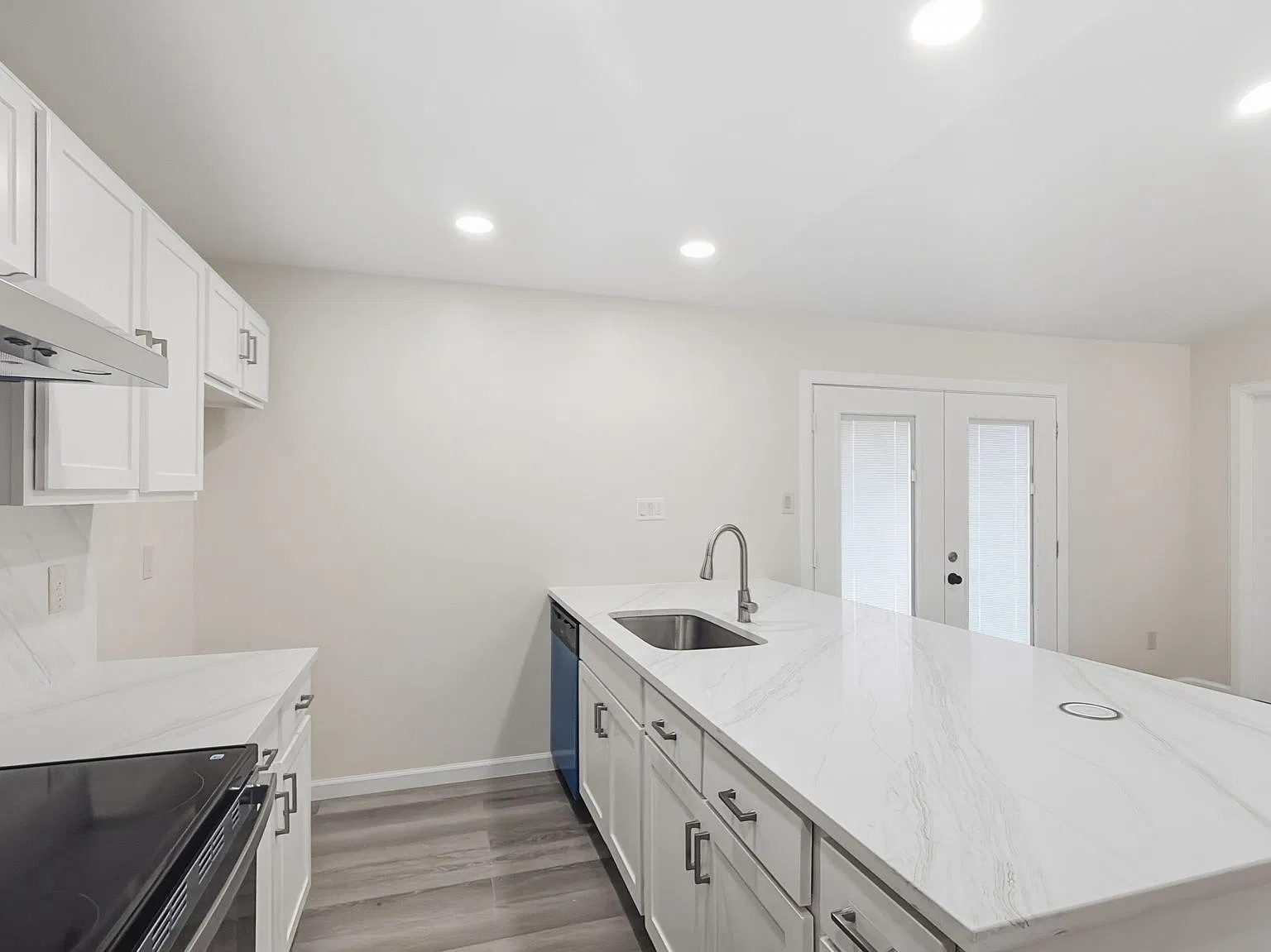 3 bed, 1174 sqft, $1,850 — Photo 3