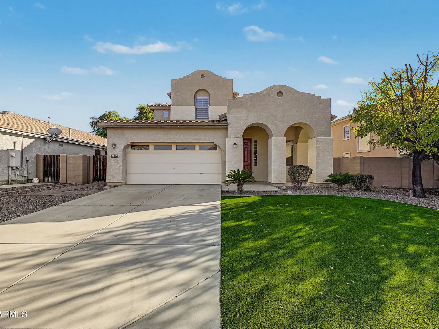 4 bed, 3.0 bath, 2419 sqft, $2,545 — Photo 2