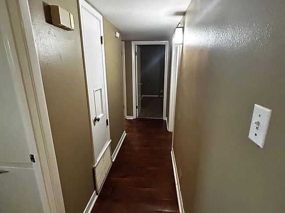 5th image of 4810 Newcome Dr