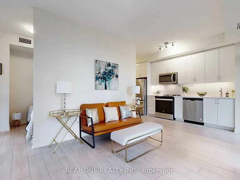 38 Annie Craig Dr #1005 — Photo 6