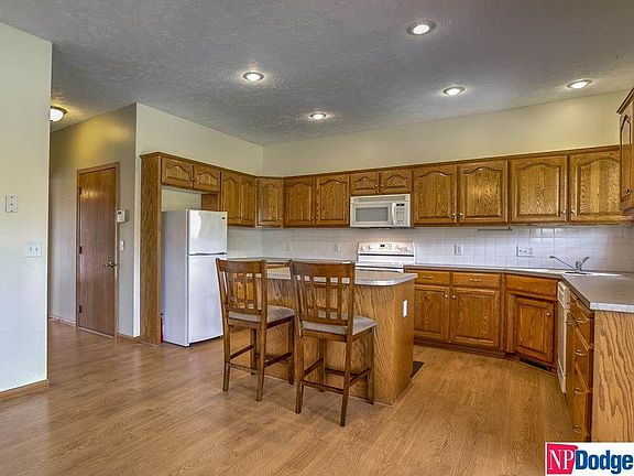 5th image of 128 S 202nd St