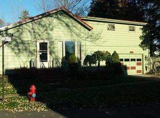 18 Hildreth St, Lockport, NY 14094