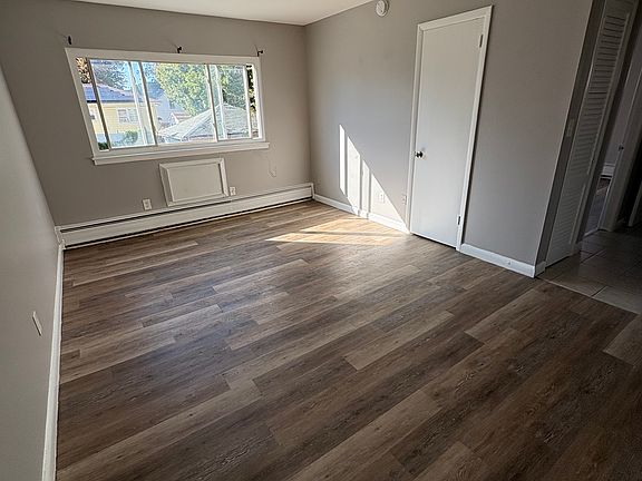 5th image of 85 Price St #B