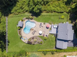 59 Eastwick Rd, North Kingstown, RI 02852