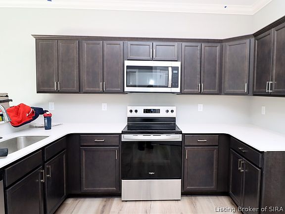 2nd image of 1154- LOT 533 Parkland Trail