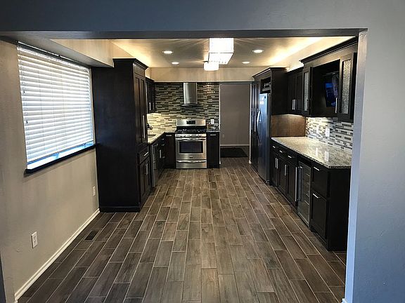 Kitchen and Breakfast Area