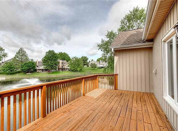 3rd image of 8212 NW Bradford Ct