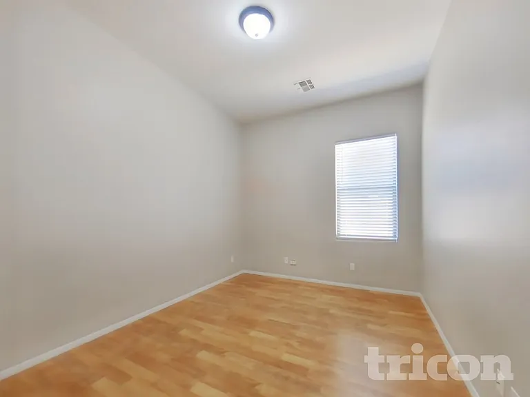 20834 N Jones Ct — Photo 11