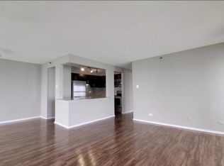 321 E Erie St #15, Chicago, IL 60611