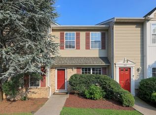 311 Tallwood Ln, Green Brook, NJ