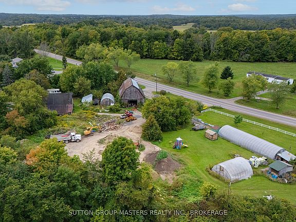 4th image of 3227 County Road 32 Rd