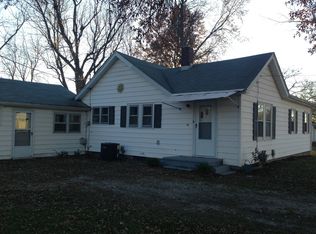 5525 Union School Rd, Decatur, IL 62522