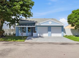 34 Paxford Lane, Boynton Beach, FL 33426