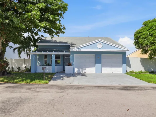 34 Paxford Lane, Boynton Beach, FL 33426