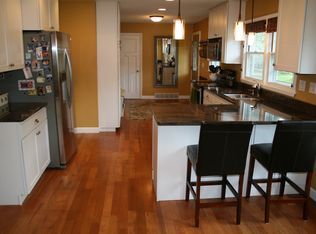 3625 Robin Ln, Minnetonka, MN 55305