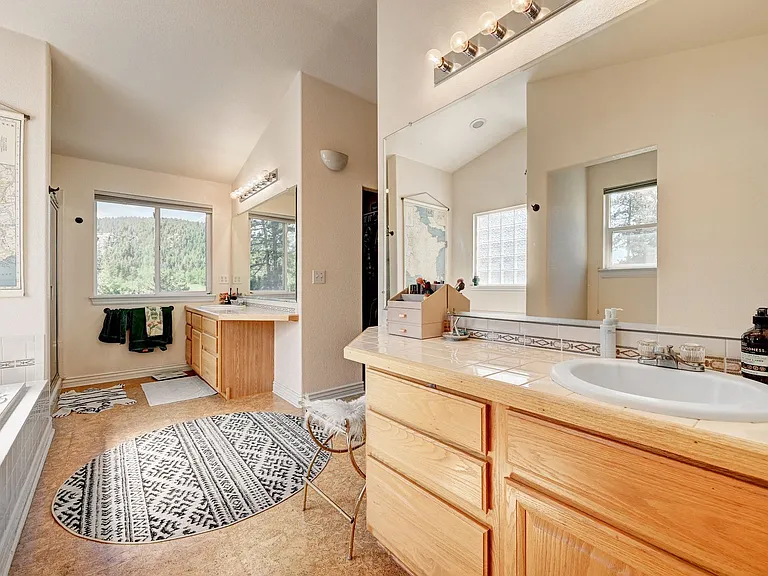 7557 Gartner Rd — Photo 10