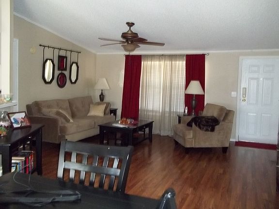 2nd image of 1411 Ross Ave