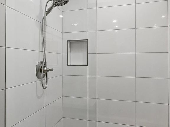 5th image of 1615 Electric Ave #8