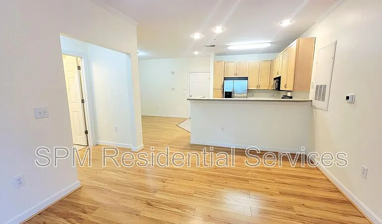 1505 Cadfel Ct #304 — Photo 6