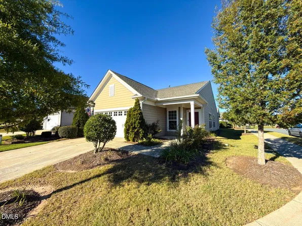 102 Chambers Field Ct, Durham, NC 27703